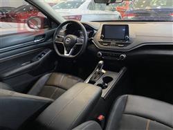 نيسان ألتيما